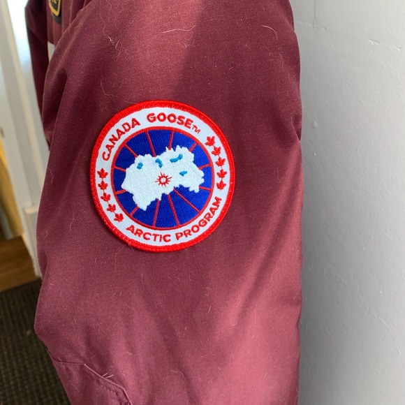 RESOLUTE PARKA- Canada Goose- New with tags - Picture 3 of 7